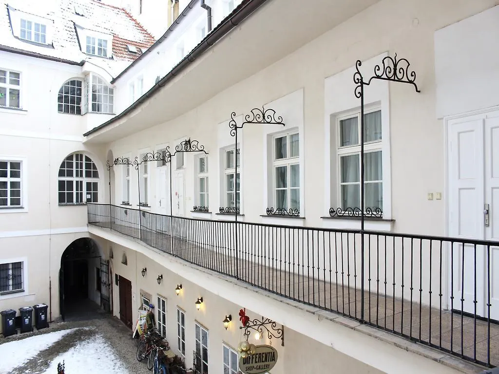 Old Town Home Praga