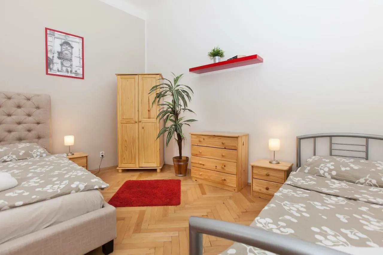 Old Town Home Praga Appartamento